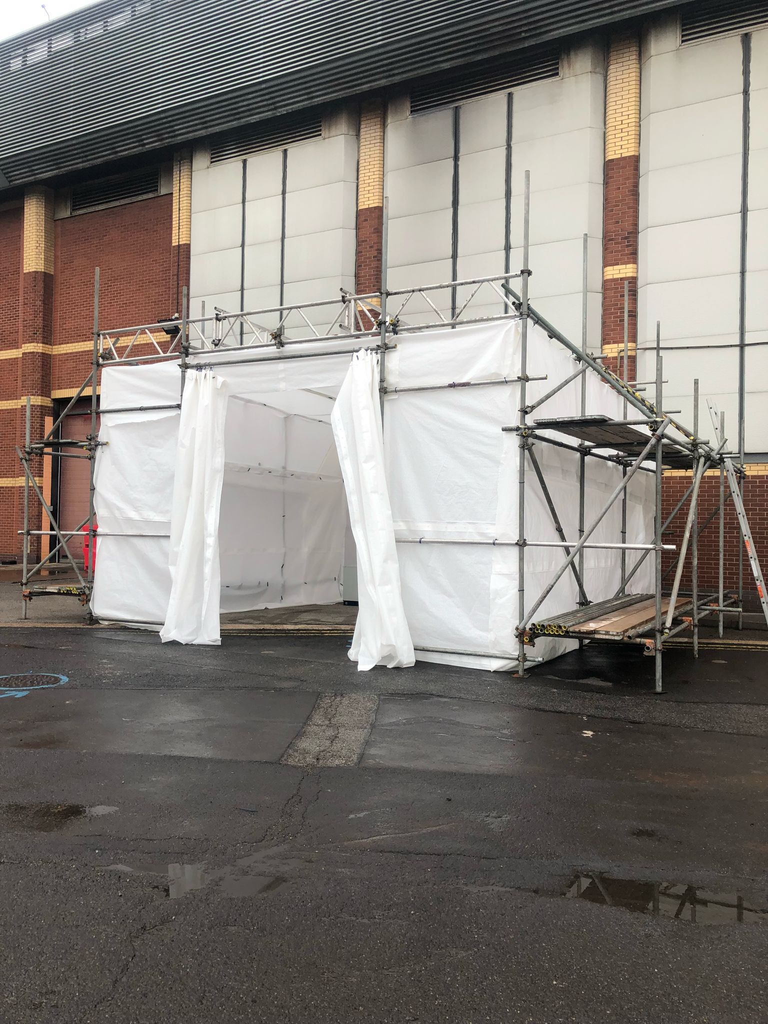 Hygienic Containment Systems
